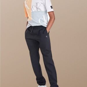 Calvin Klein Big Boys Stretch Comfort Jogger Pant  Color Black Size Large.